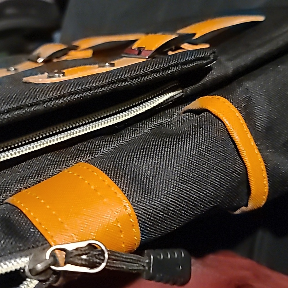 Backpack - Picture 6 of 8